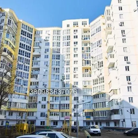 двухкомнатная лофт в центре одессы новострой рядом с вокзалом 5 минут до дерибасовской и аркадии * Odessa