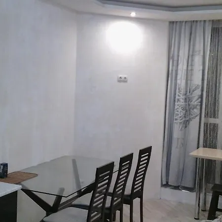 Loft Apartment: Near Station Apartment Odesa