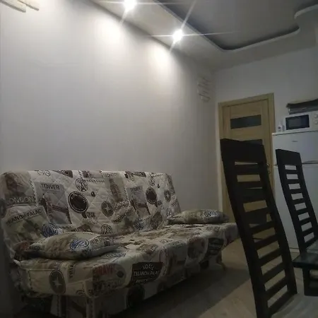 Loft Apartment: Near Station * Odesa